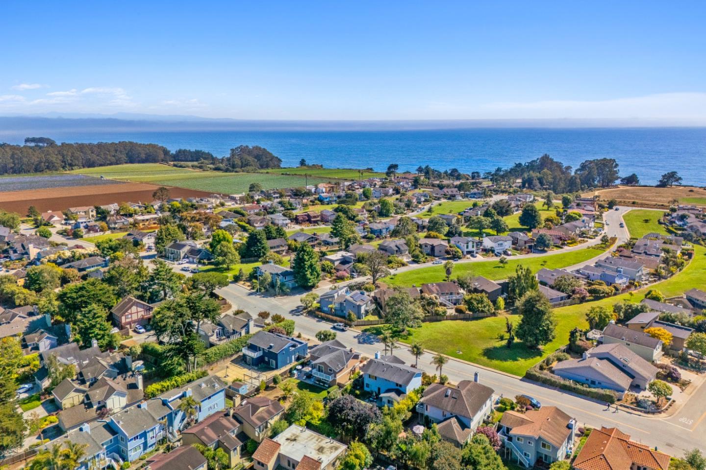 2200 Dolphin Drive