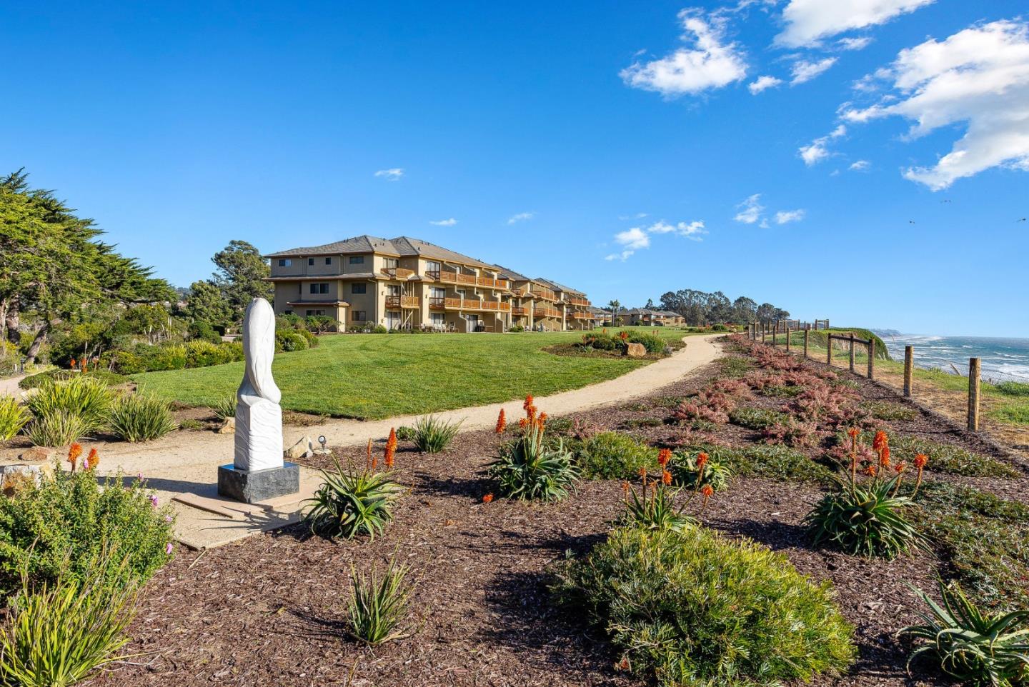 2200 Dolphin Drive