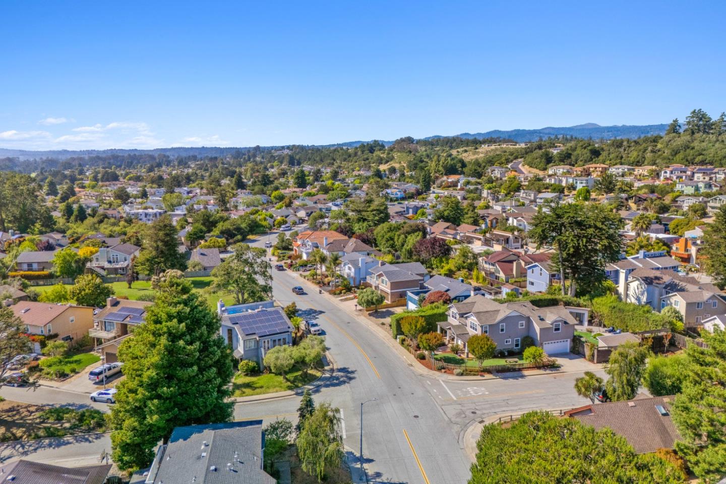 2200 Dolphin Drive
