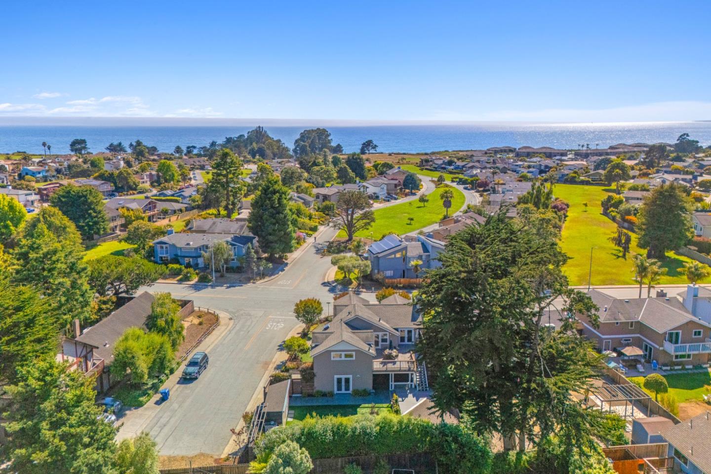 2200 Dolphin Drive