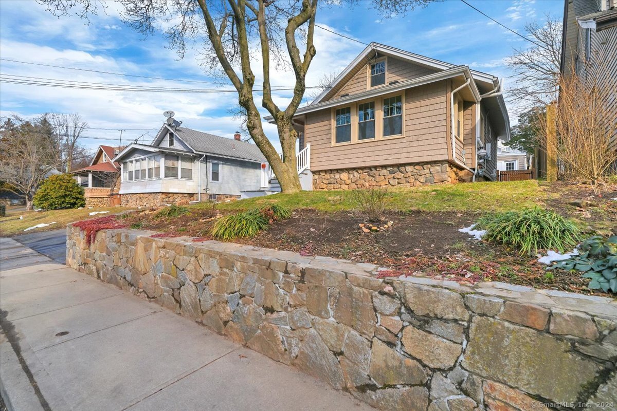 18 Harvard Avenue