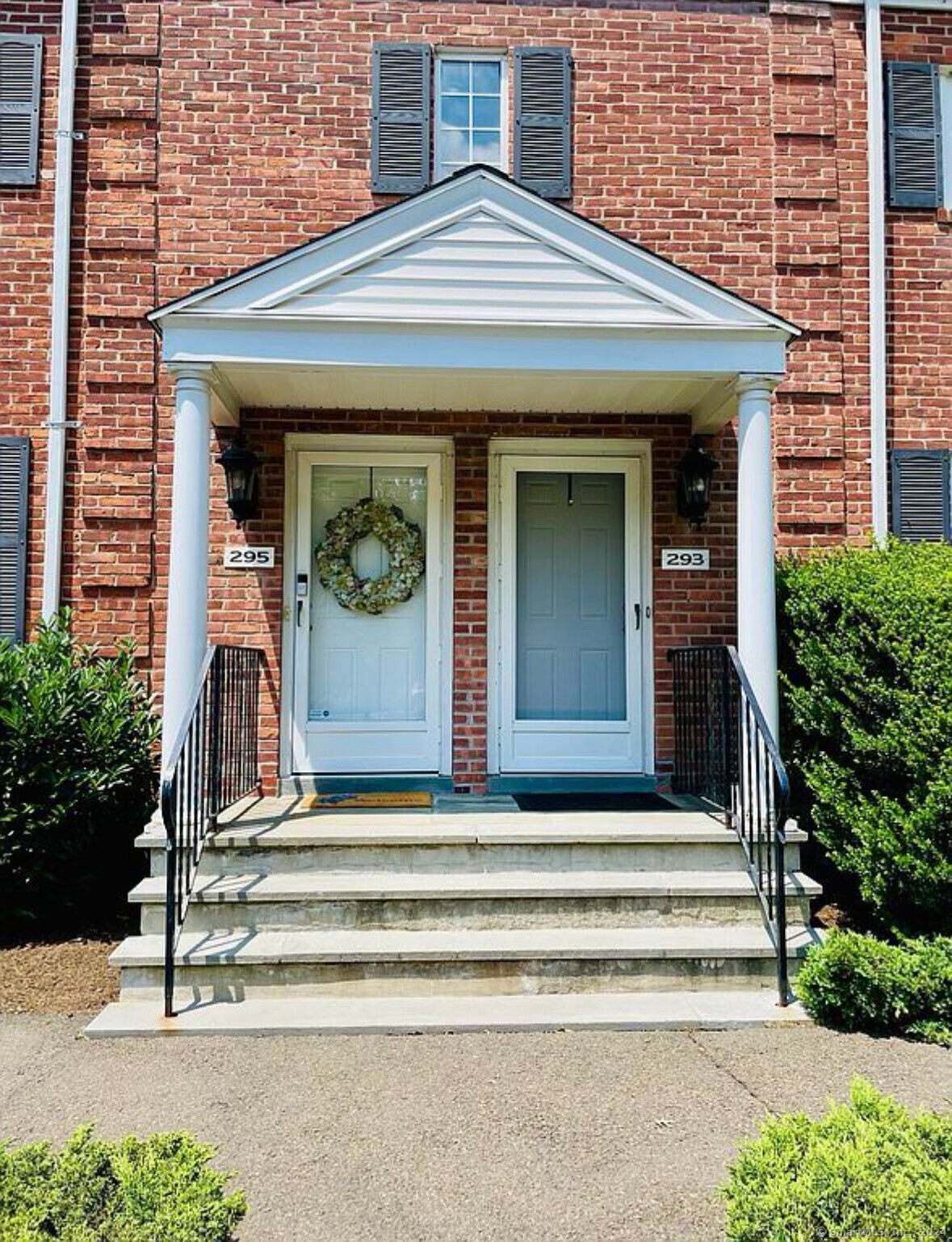 295 Bridge Street