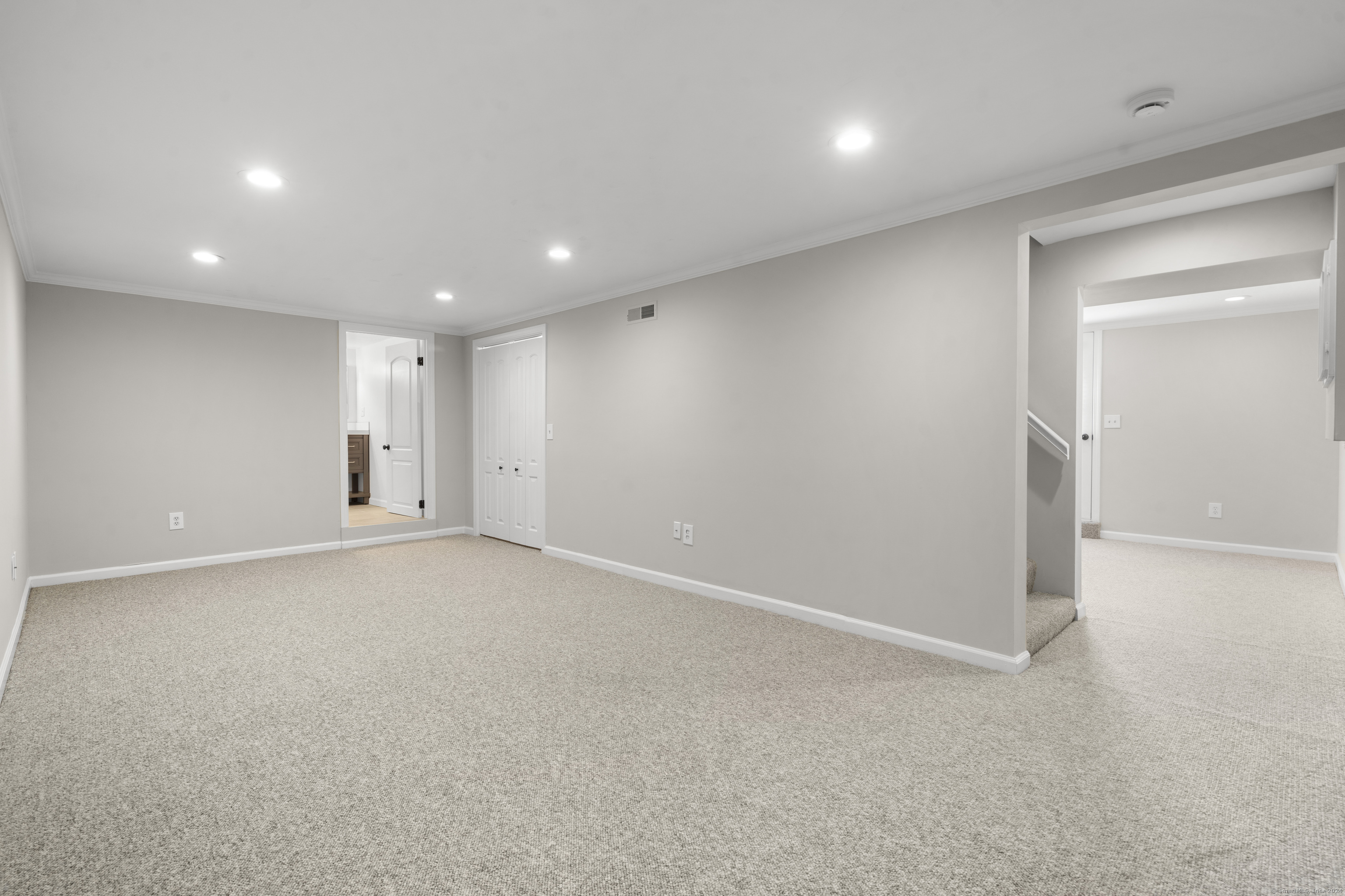 6 Evelyn Road