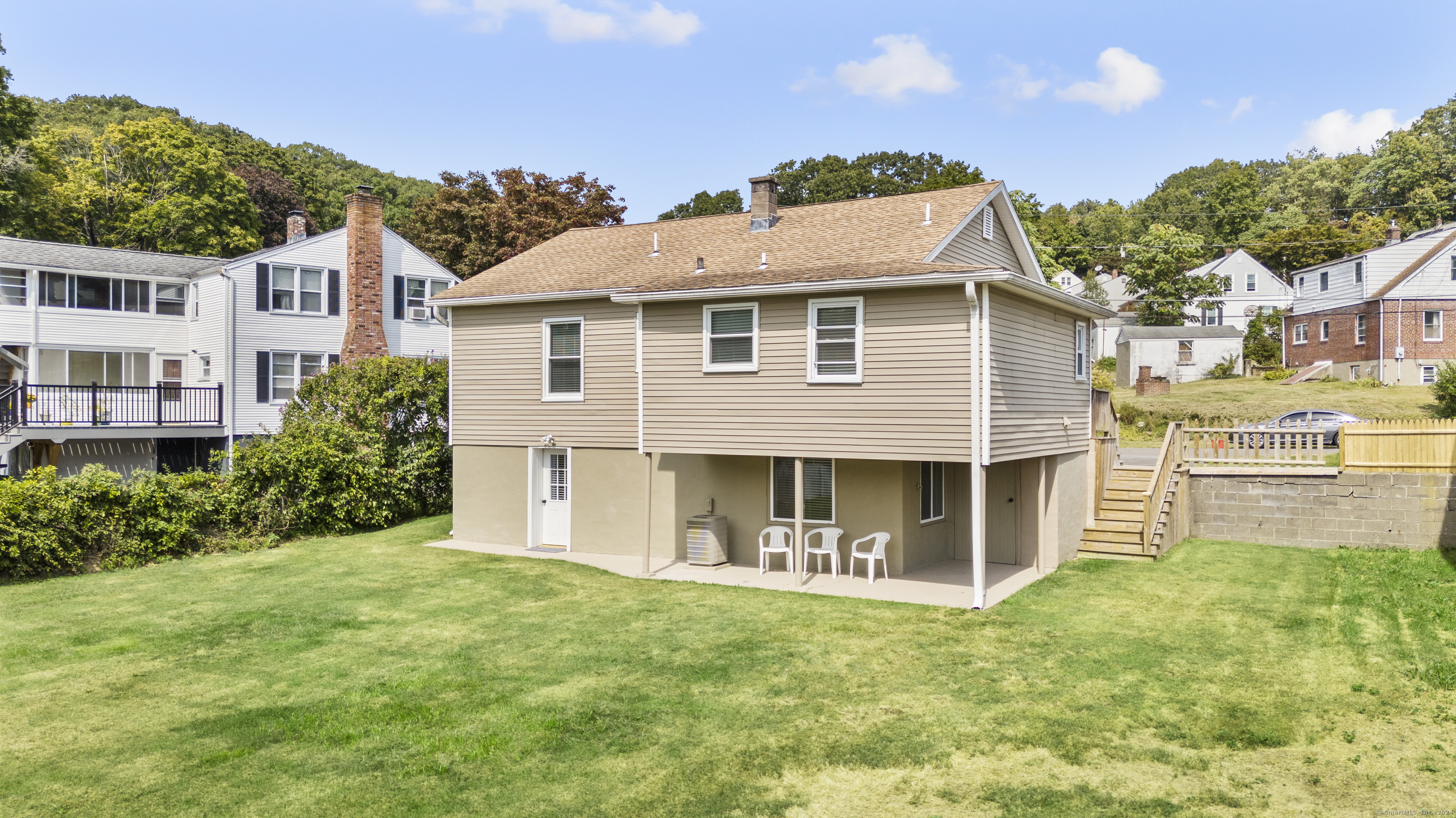 6 Evelyn Road