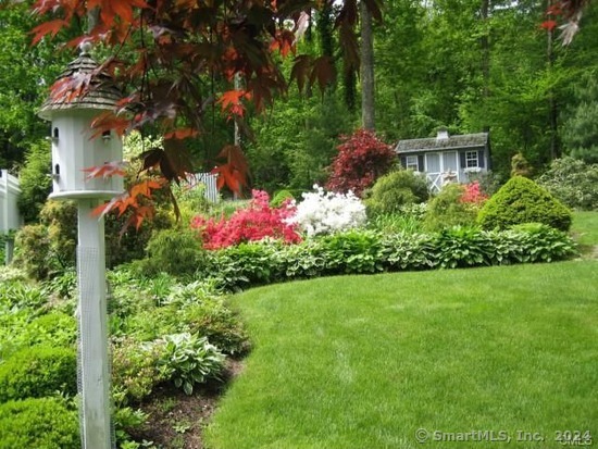 31 Chimney Drive
