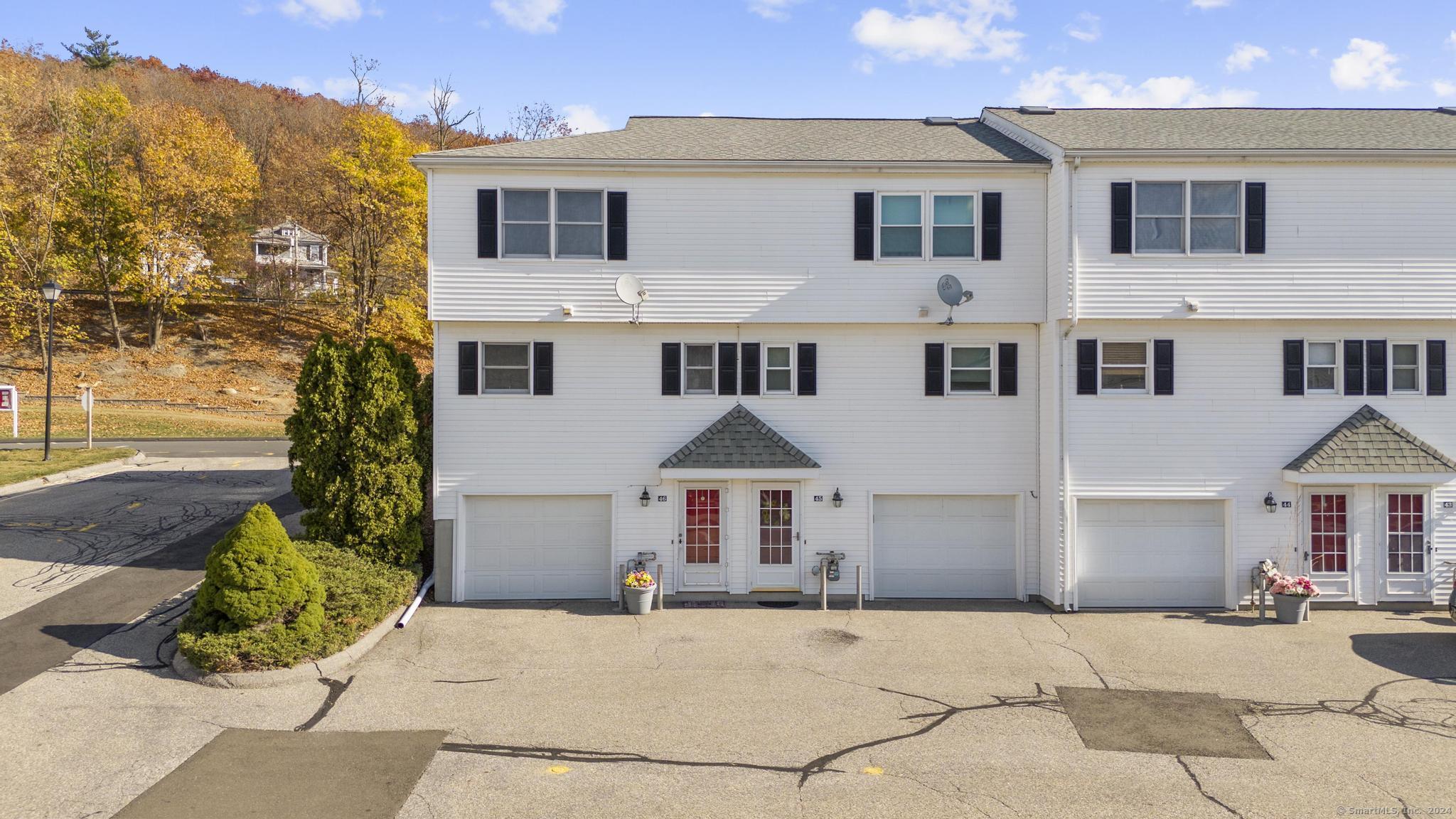 46 Commodore Commons 46