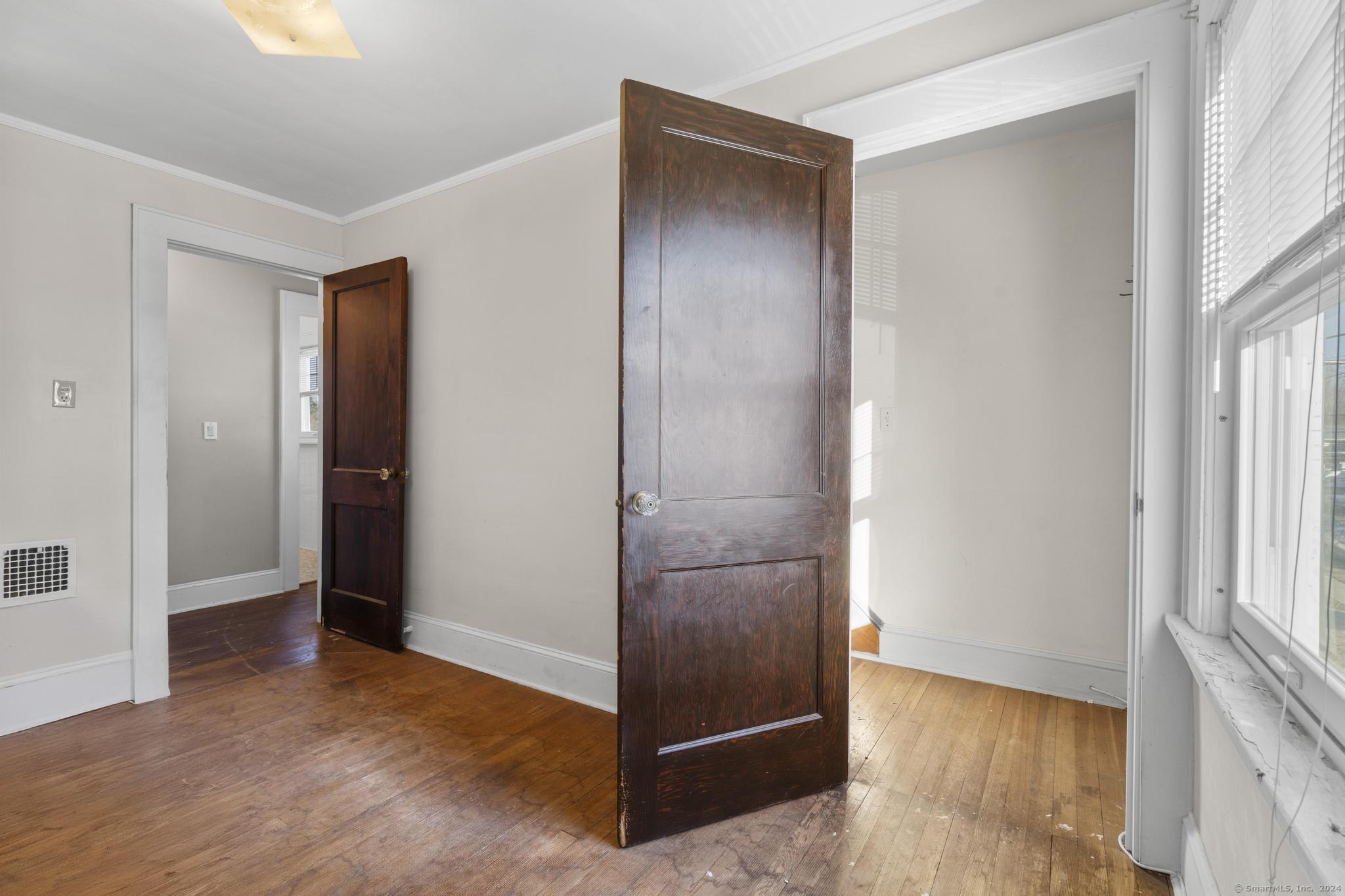 313 Henry Avenue