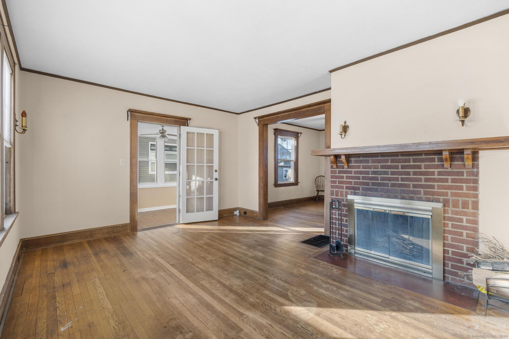 313 Henry Avenue