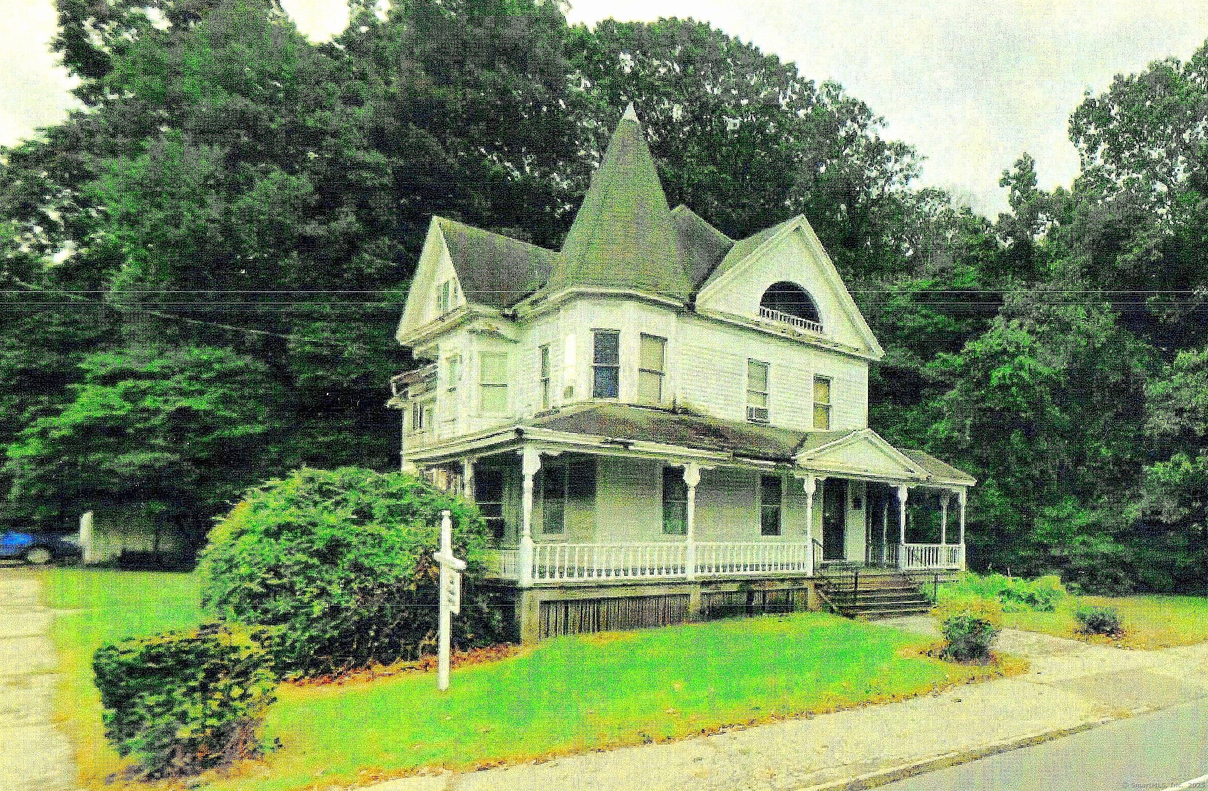 126 Howe Avenue