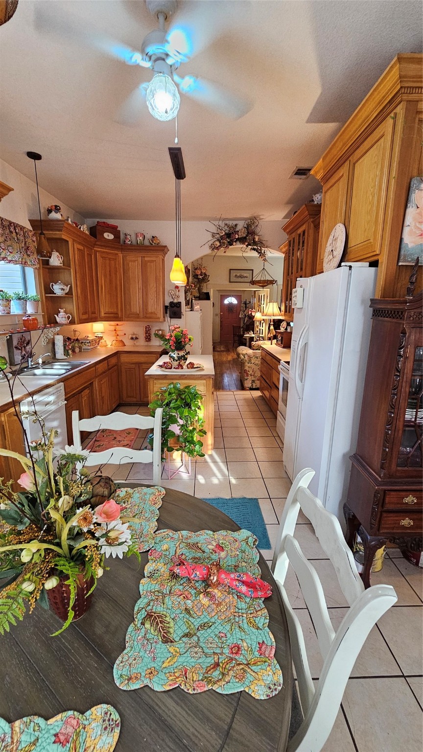 807 N Trinity Street