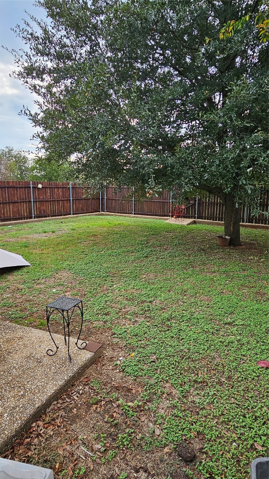 807 N Trinity Street