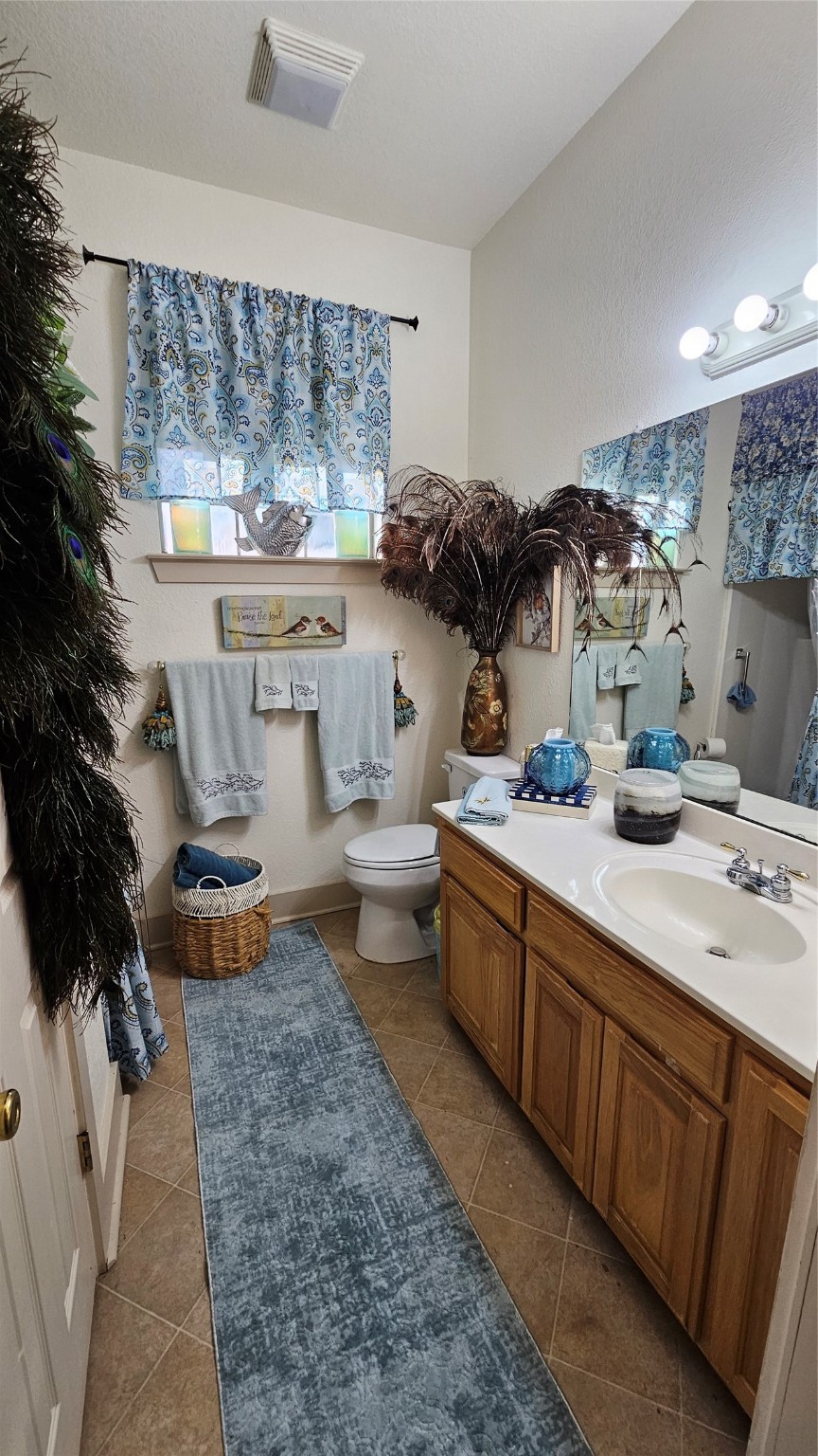 807 N Trinity Street