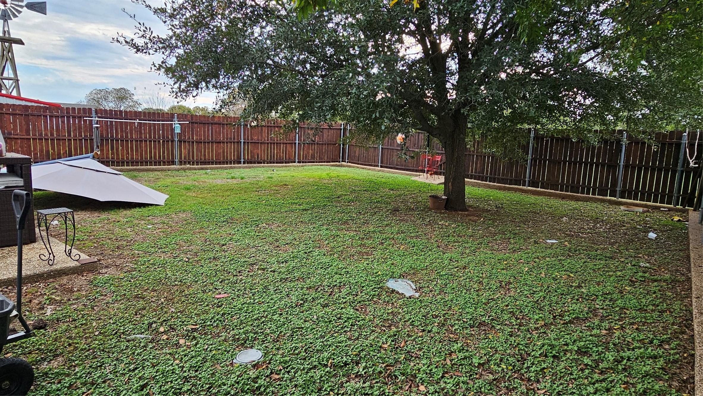 807 N Trinity Street