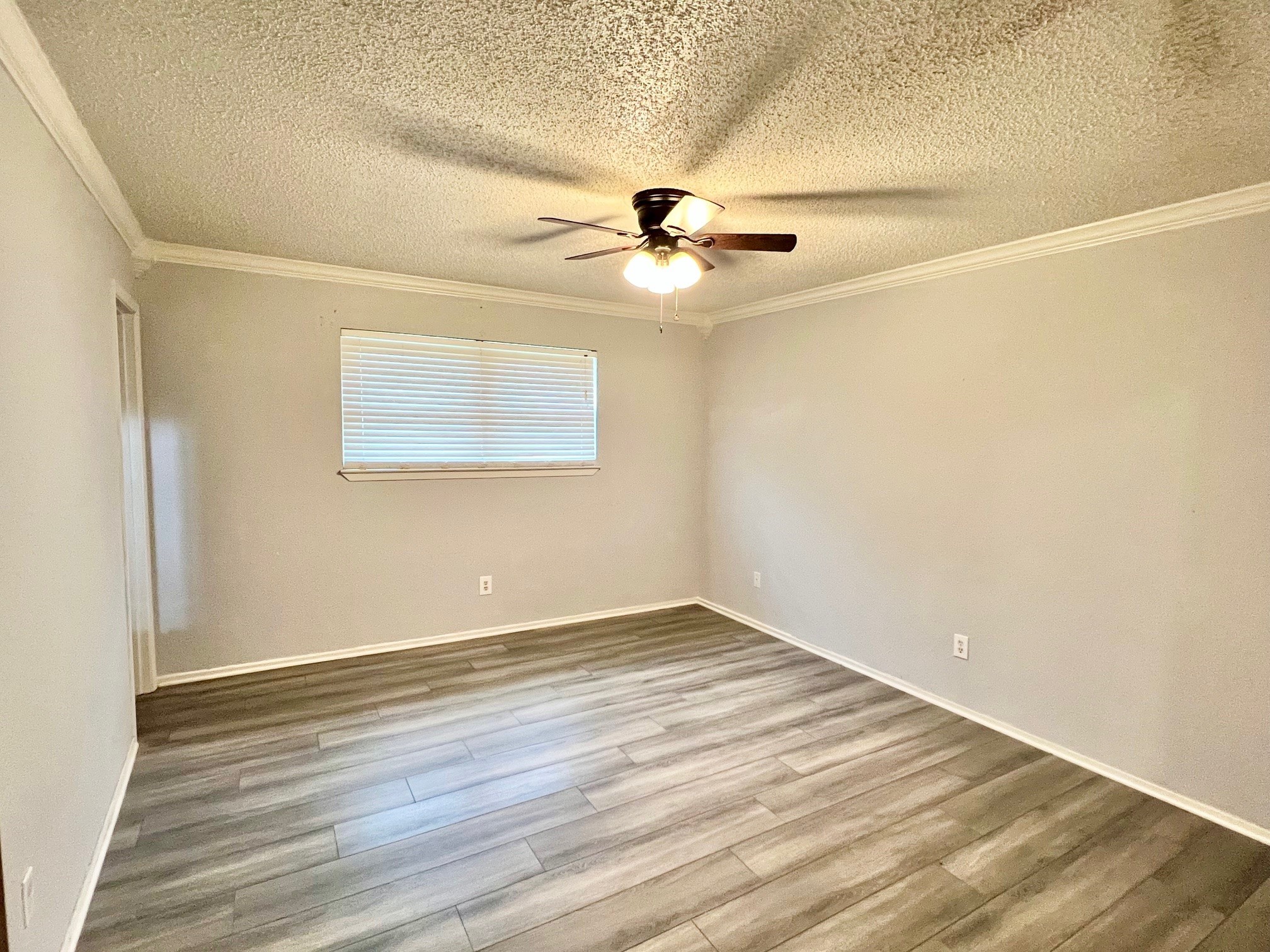 3377 W Moonlight Drive