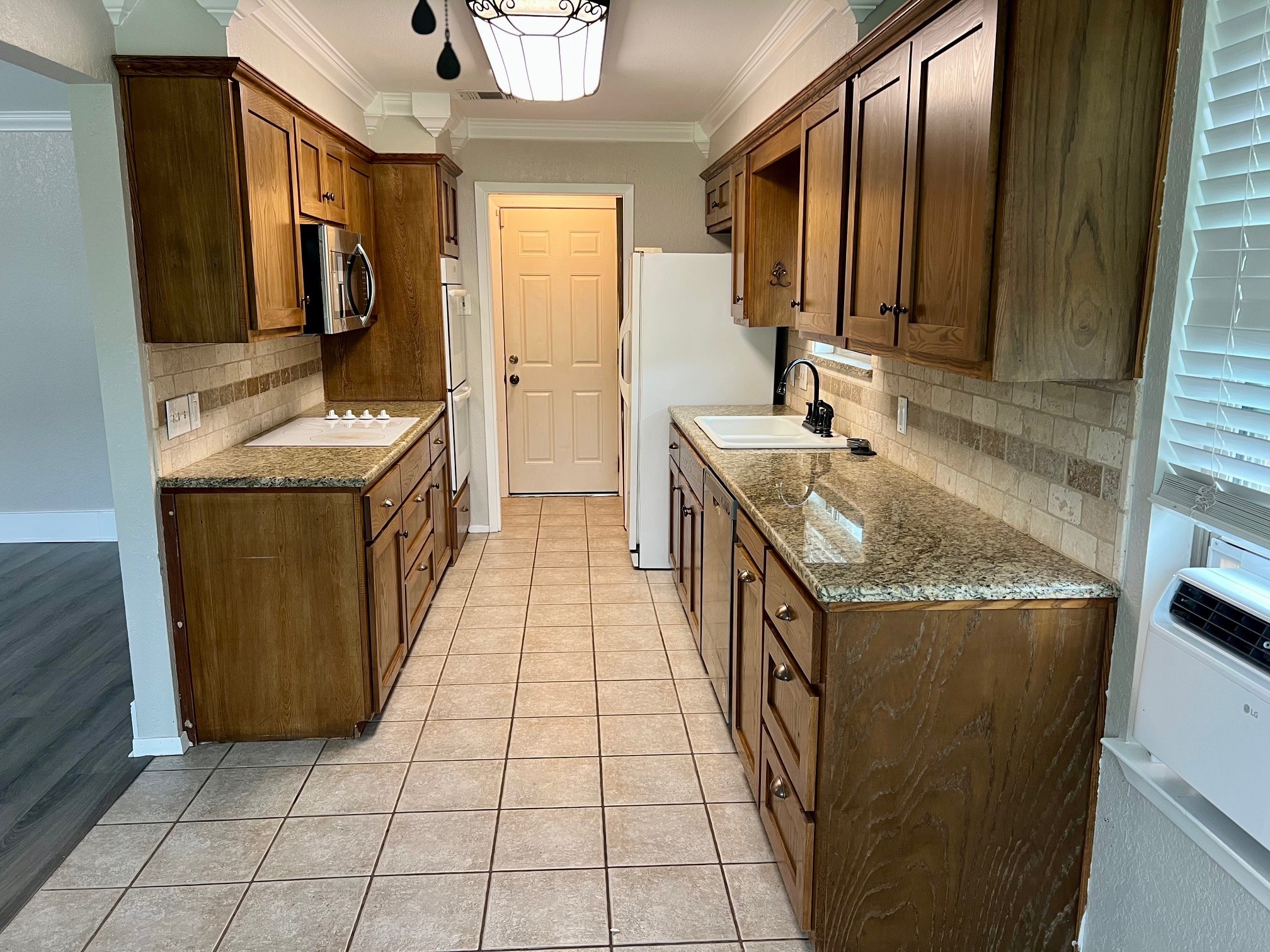 3377 W Moonlight Drive