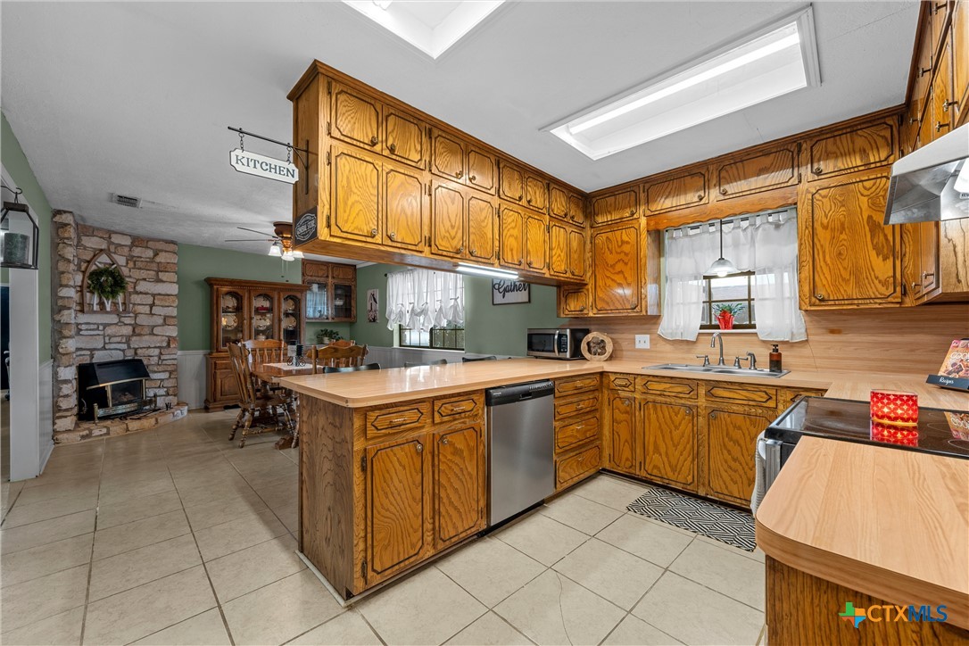 583 Farm to Market 1444