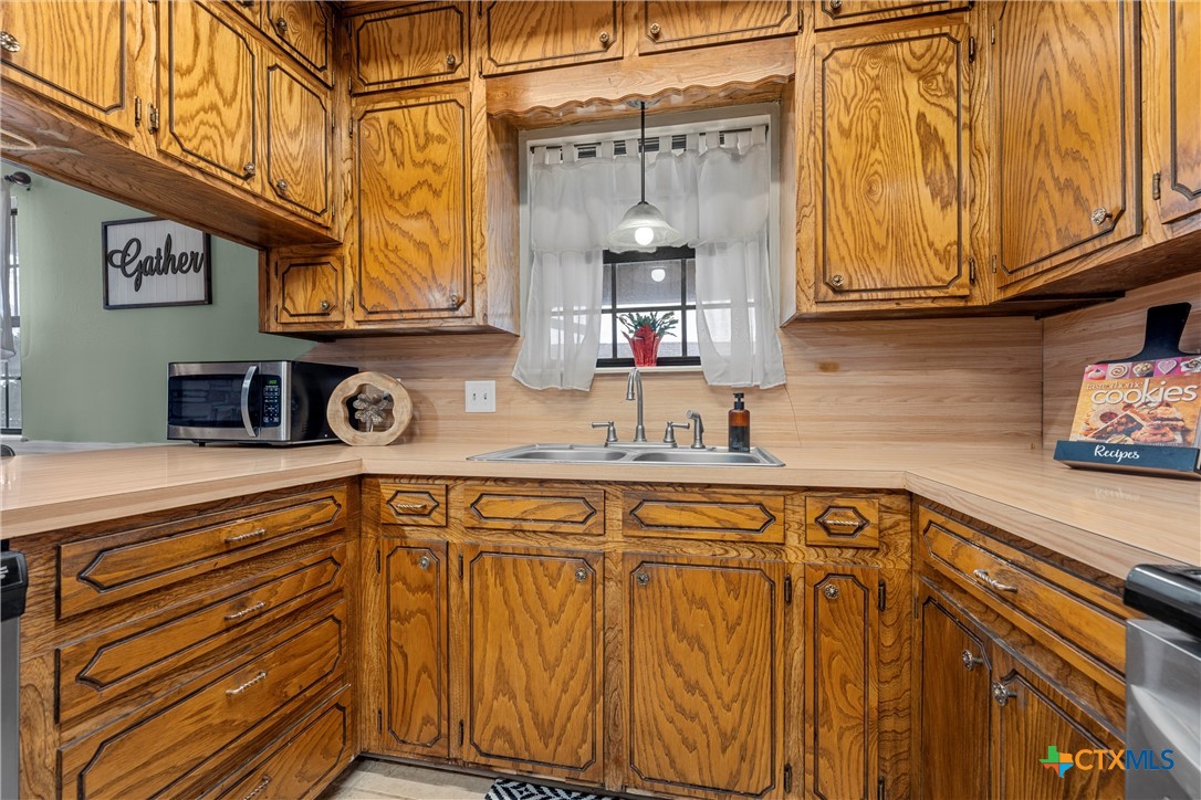 583 Farm to Market 1444