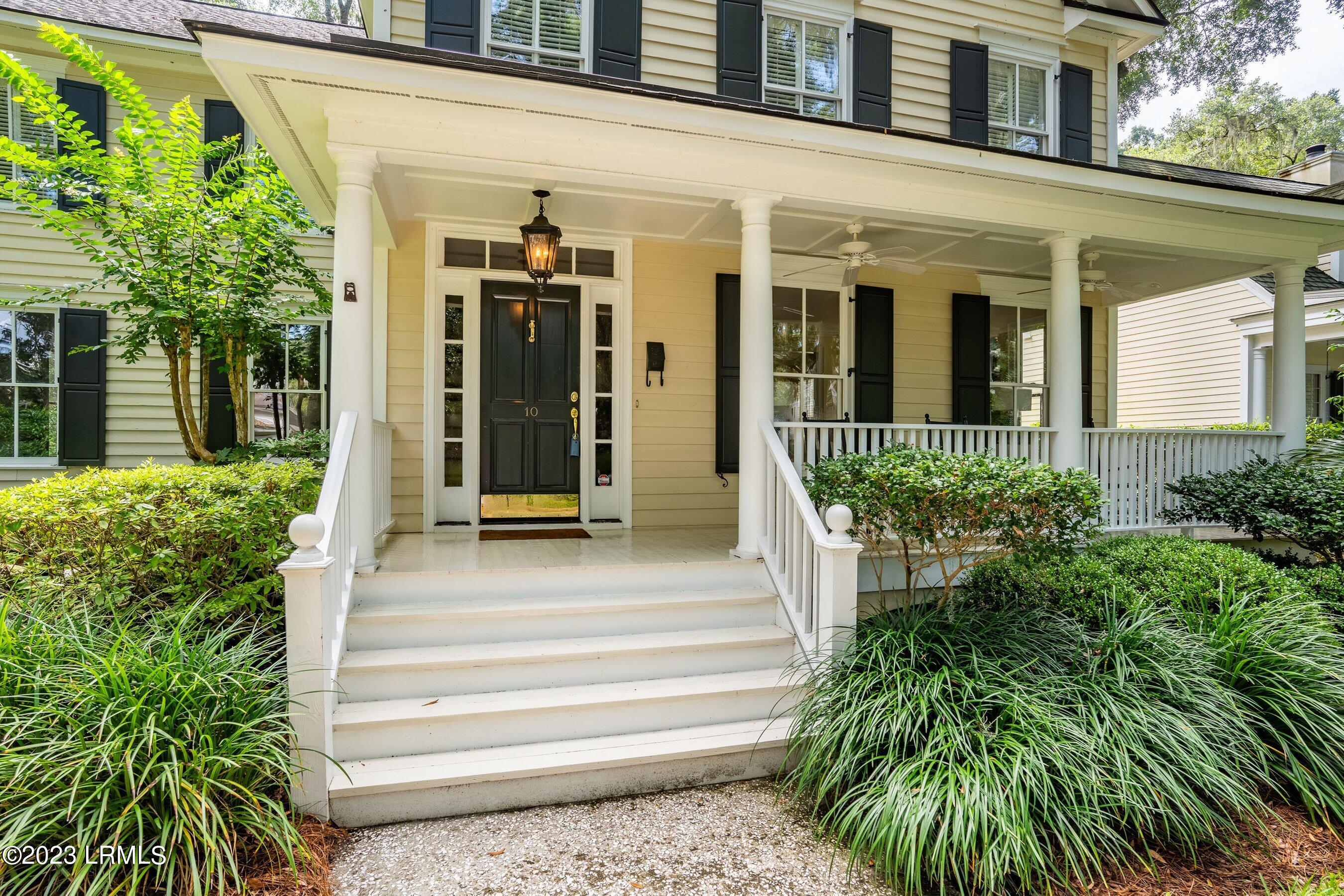 10 Waterside Drive