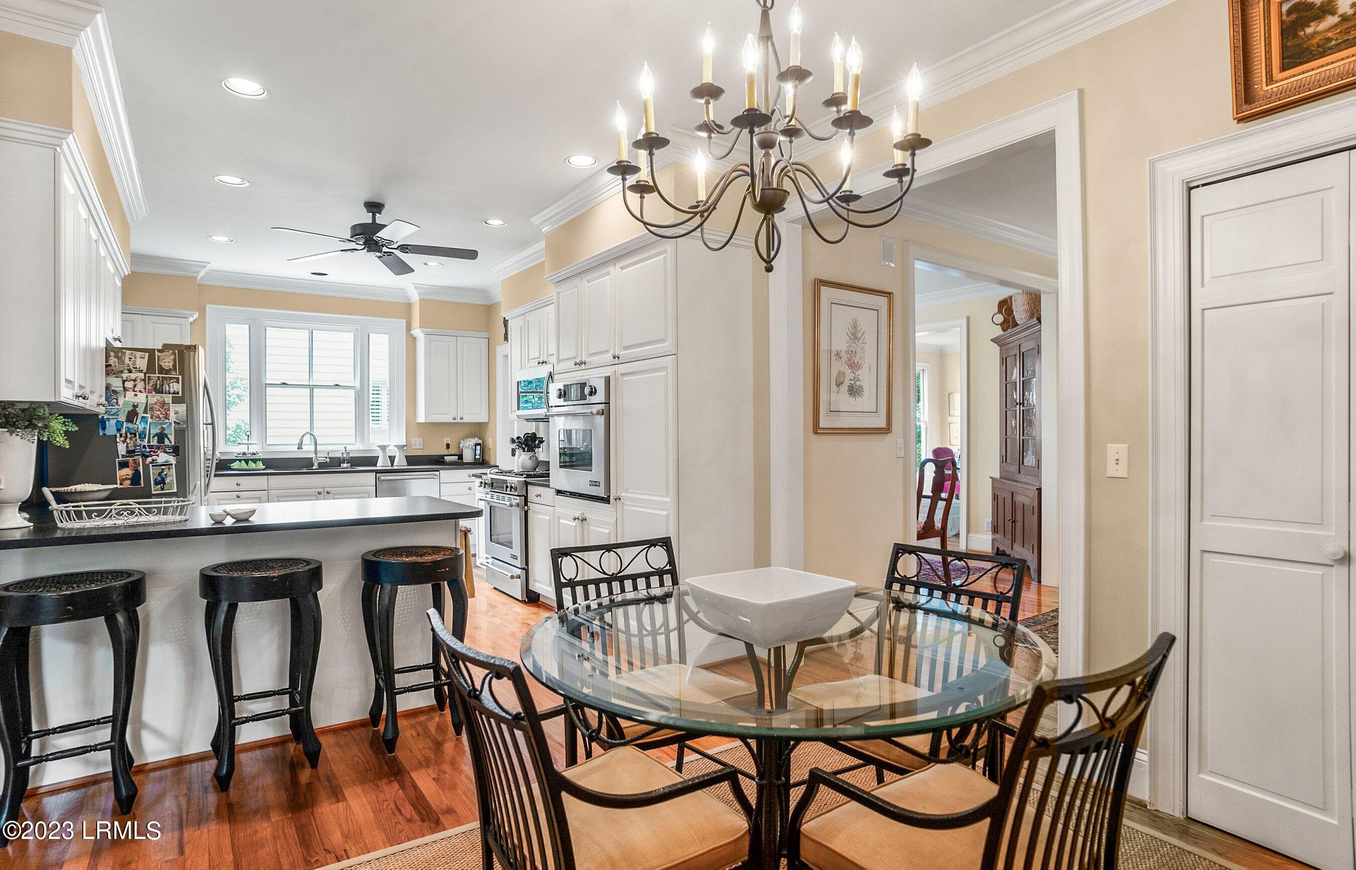 10 Waterside Drive