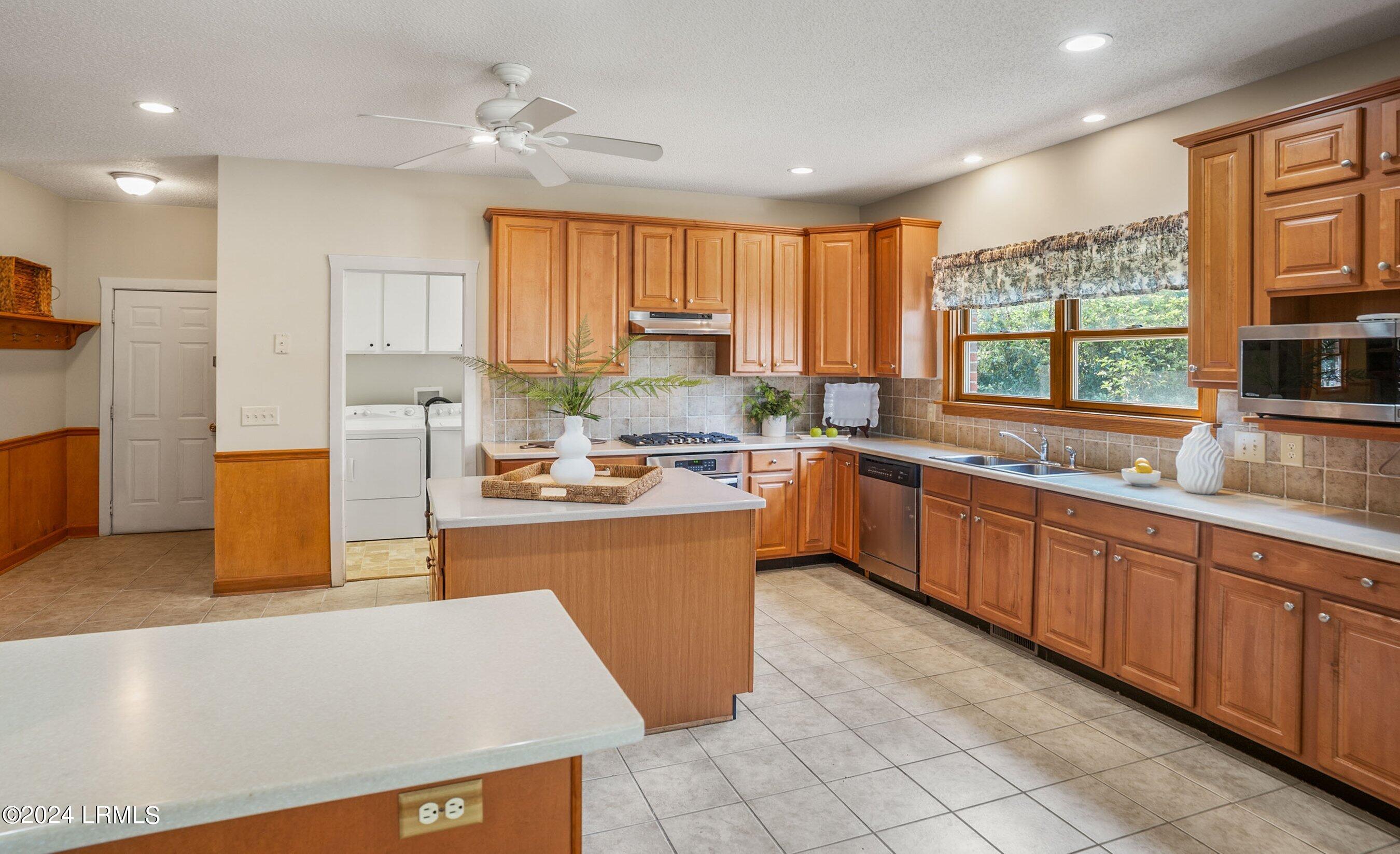 2602 Dover Lane
