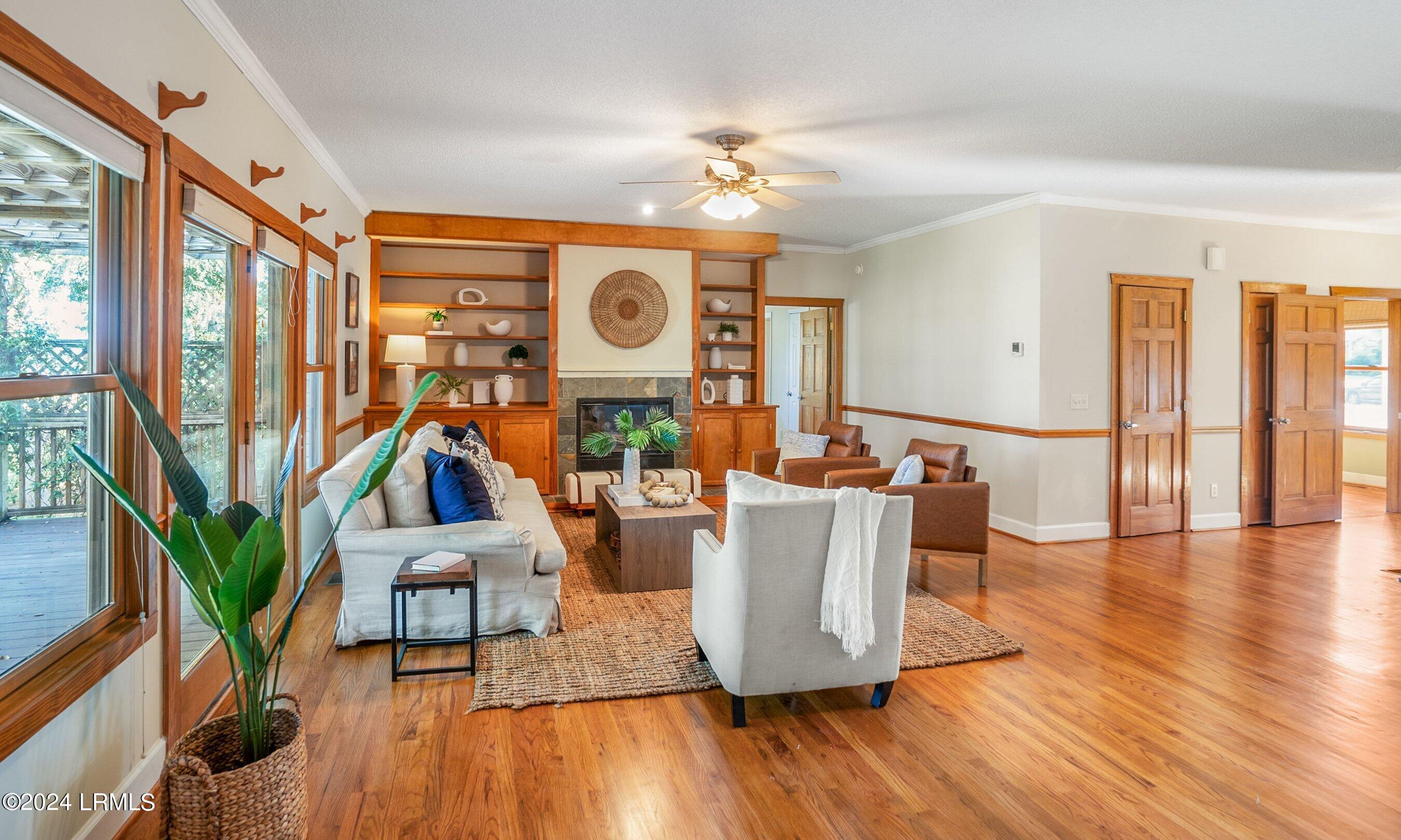 2602 Dover Lane