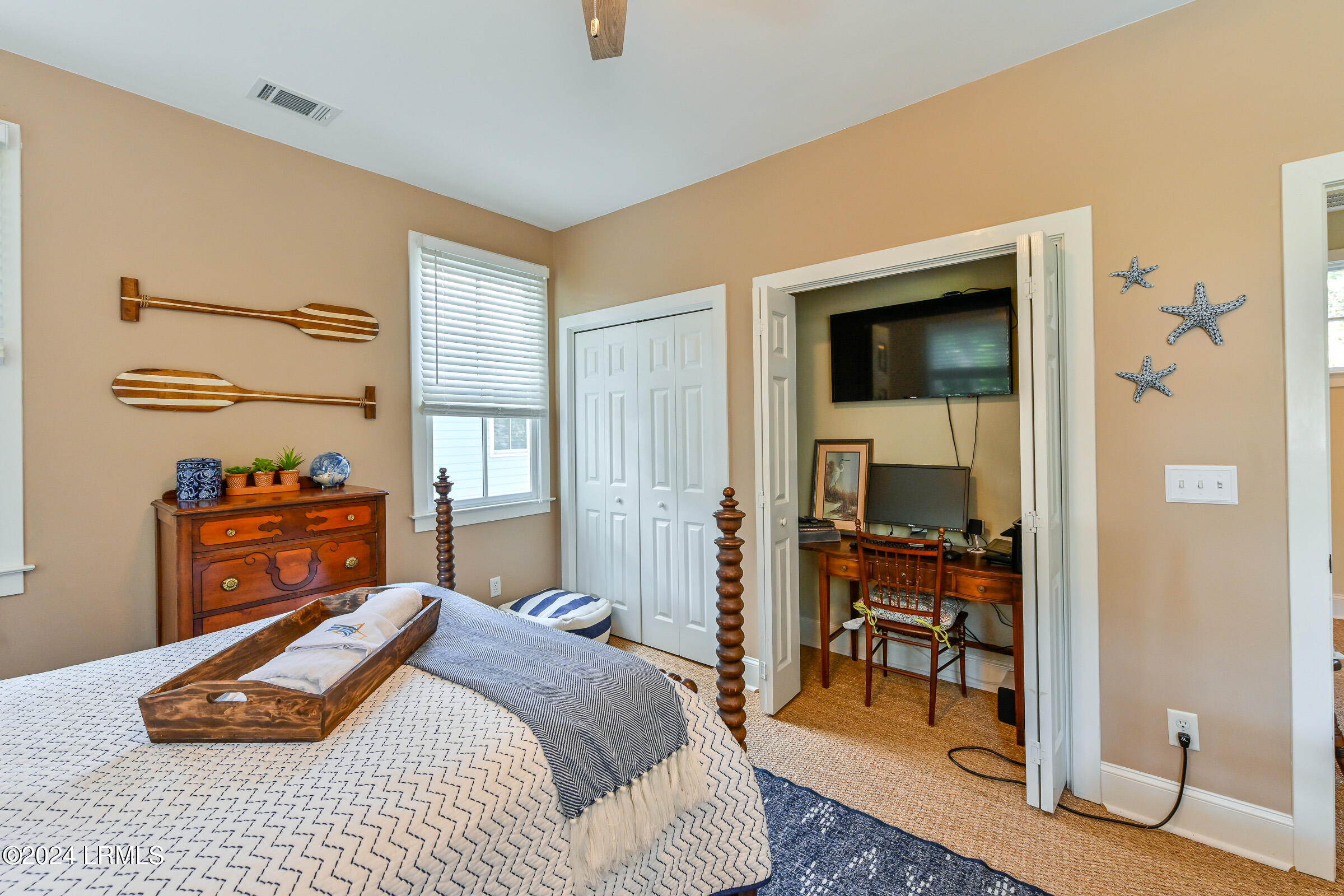 20 Oak Pond Passage