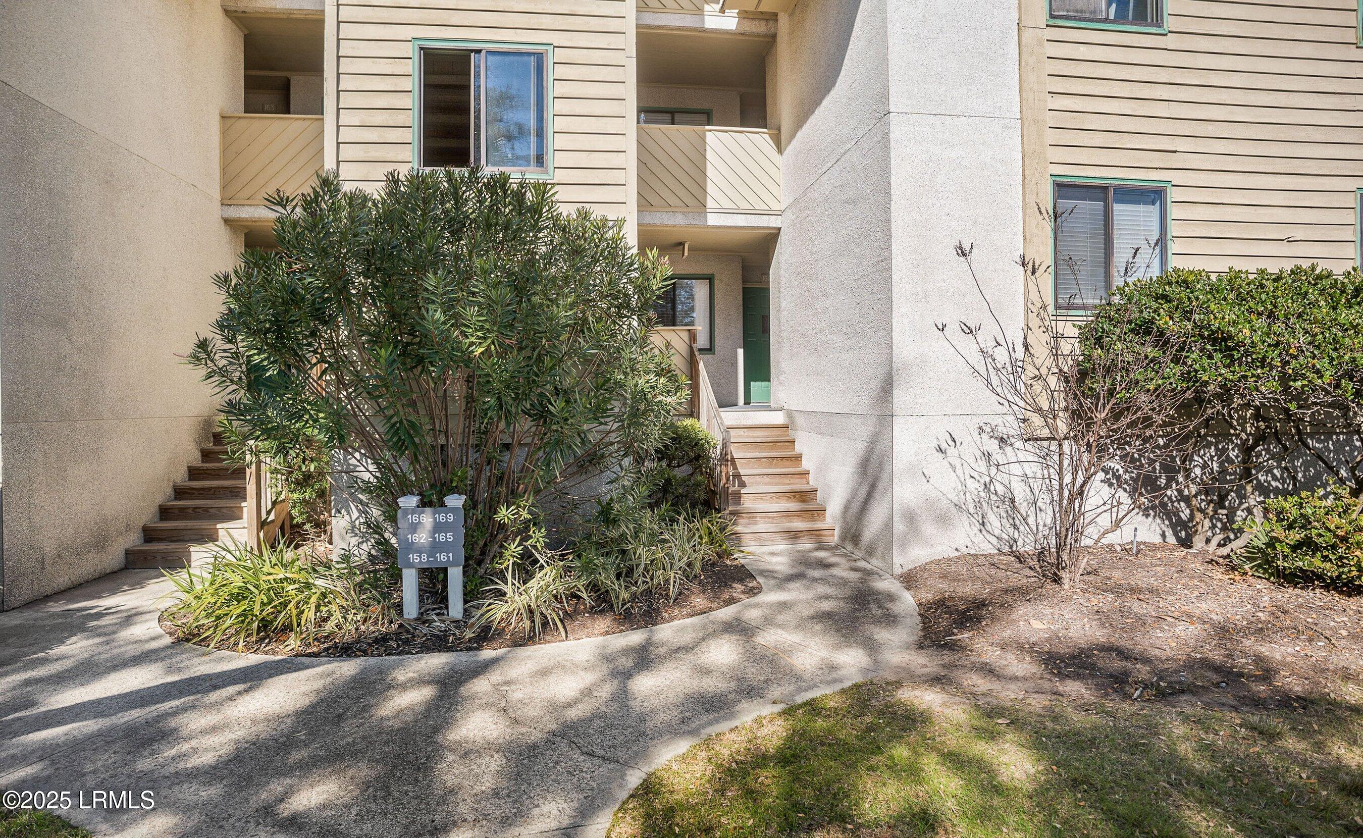 160 Beach Club Villa Drive, 160