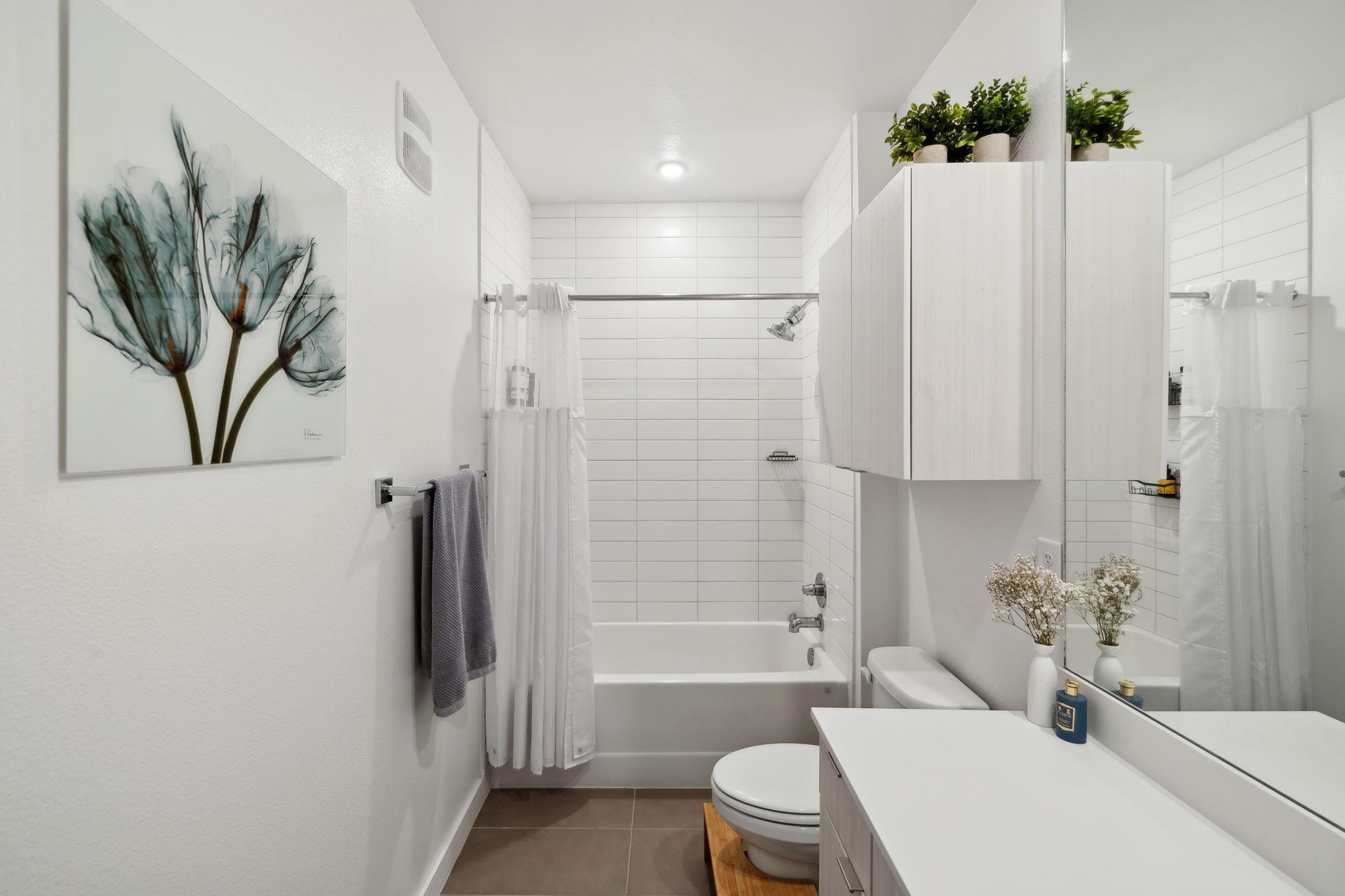 4802 S Congress Ave # 215