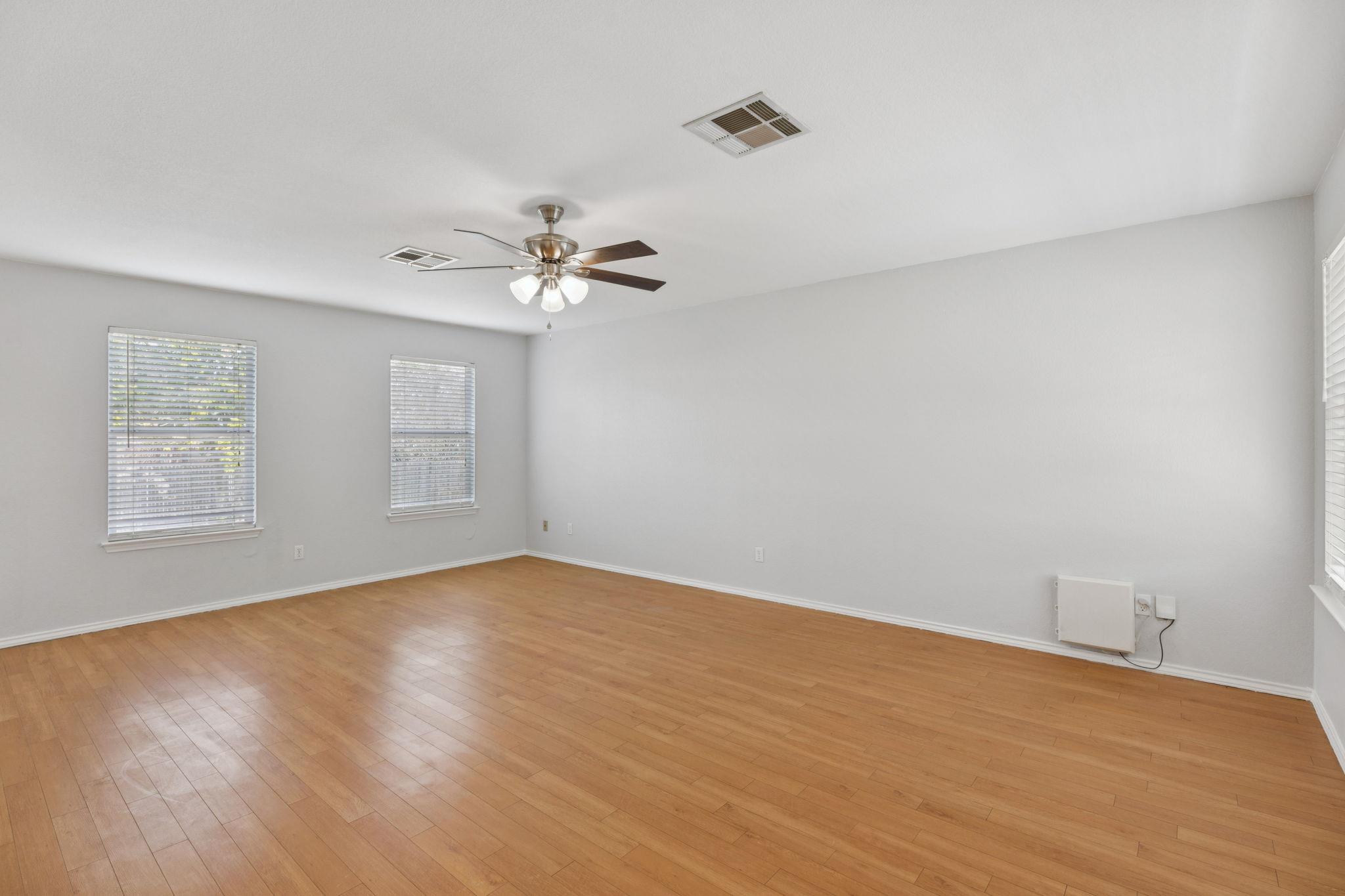 223 San Felipe DR, Kyle