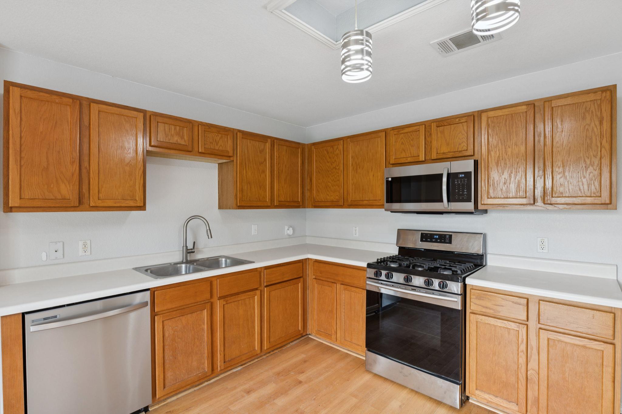 223 San Felipe DR, Kyle