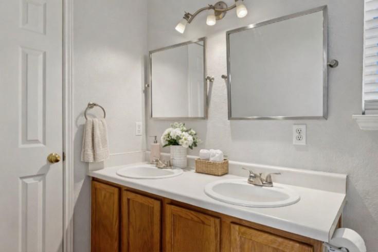 223 San Felipe DR, Kyle