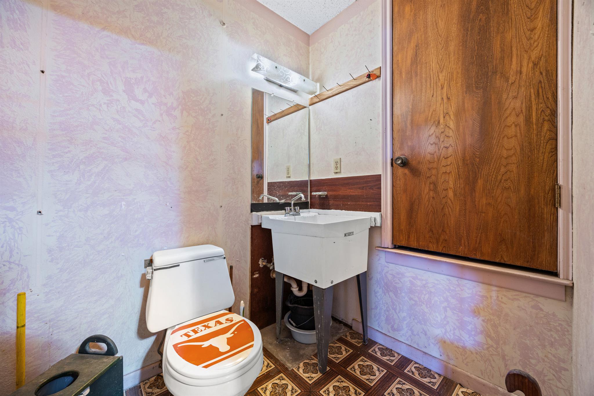 1204 Vapor DR