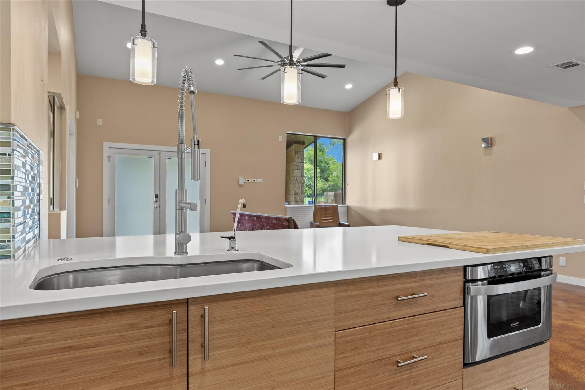 5106 Spruce CV