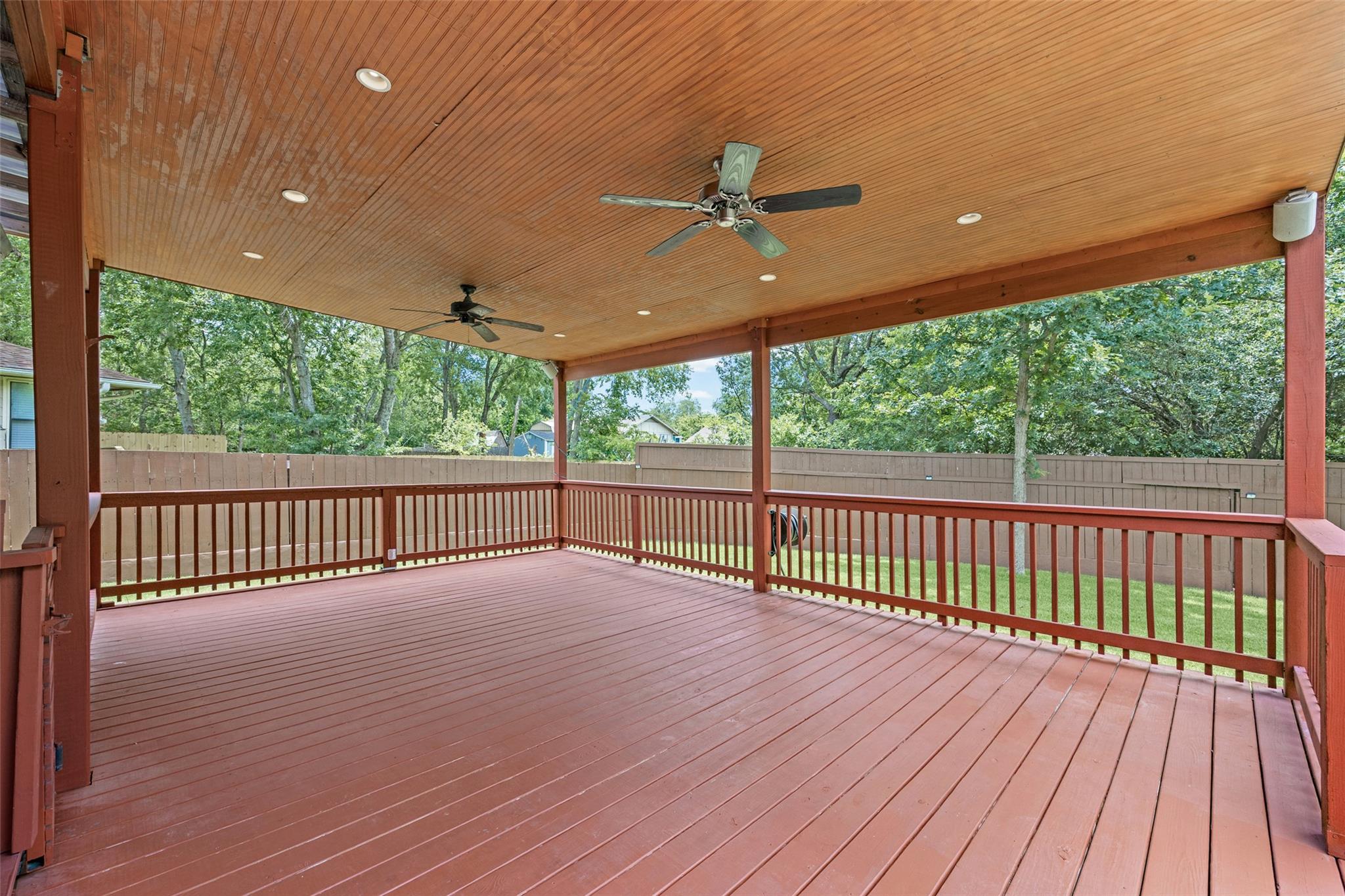 5106 Spruce CV
