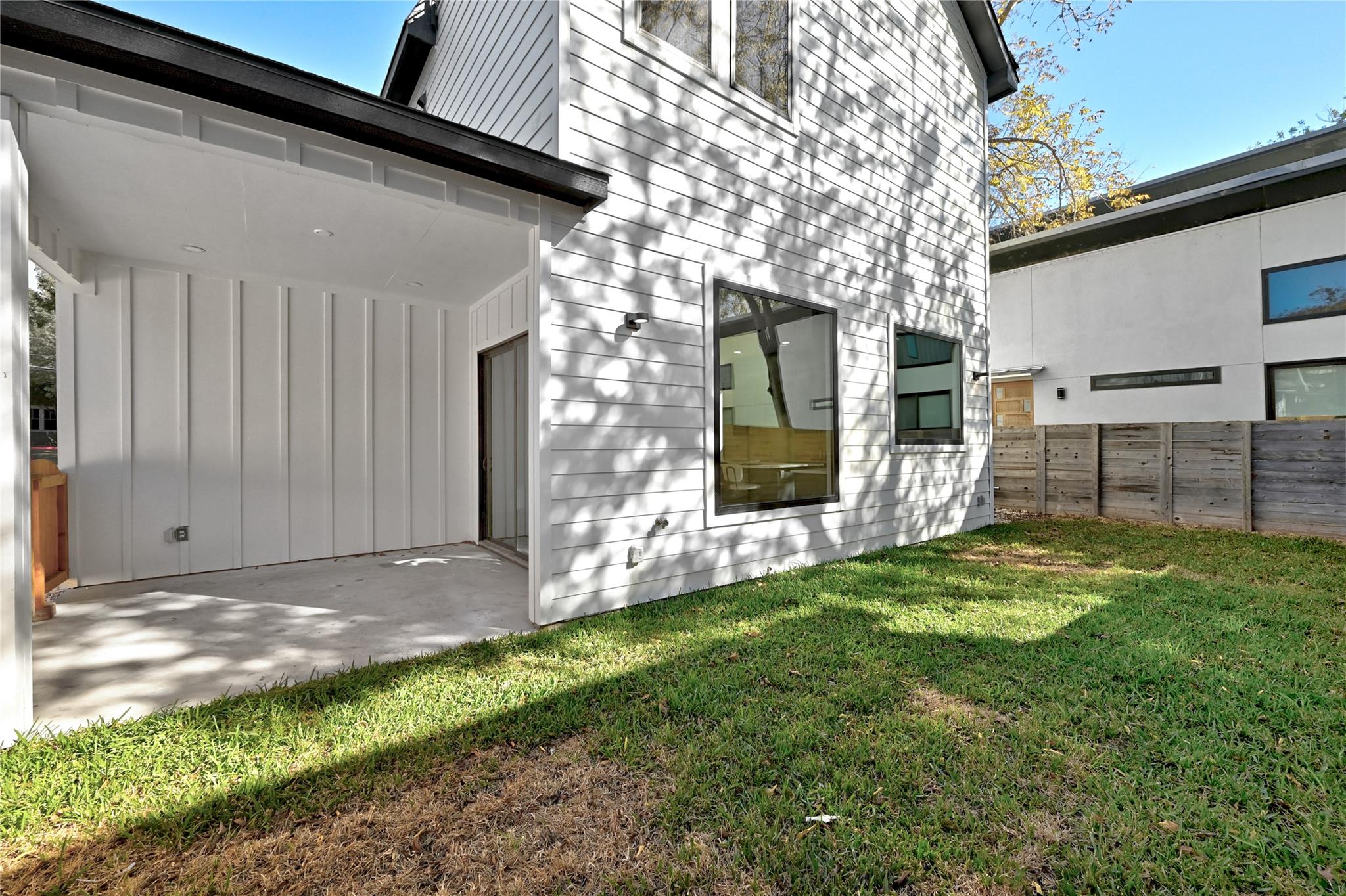2717 Lyons RD # 1