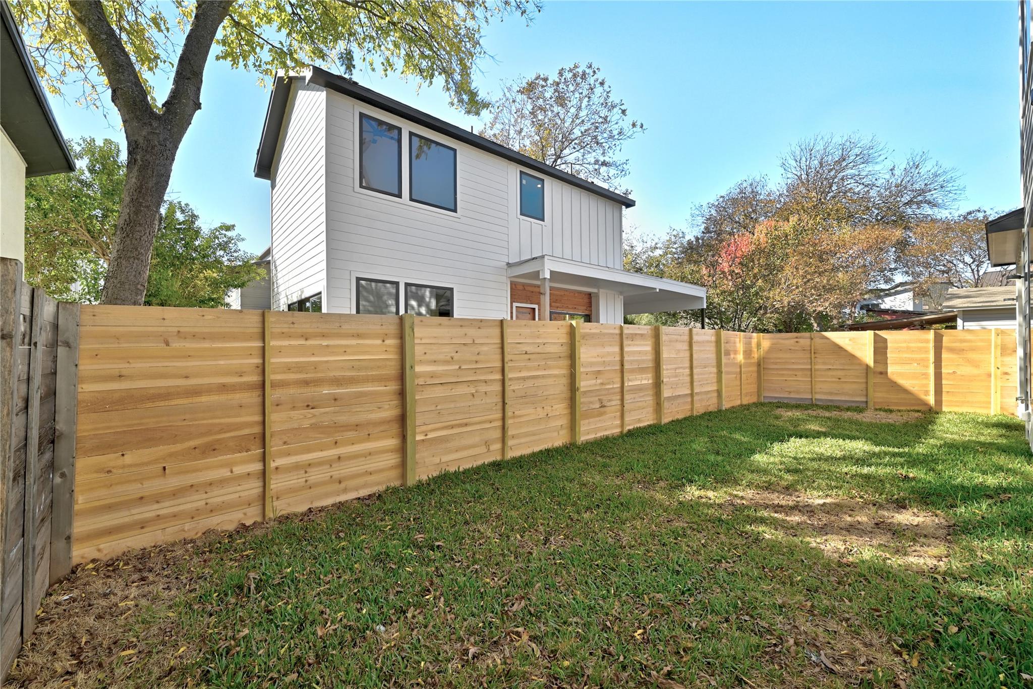 2717 Lyons RD # 1
