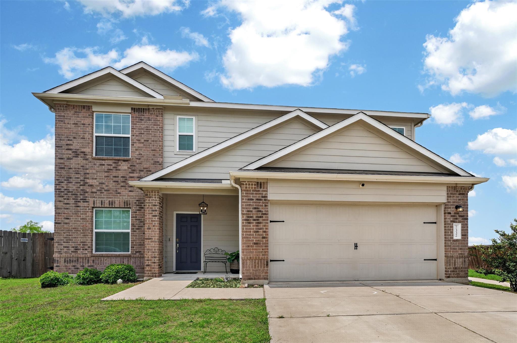 7332 Fall Ray DR