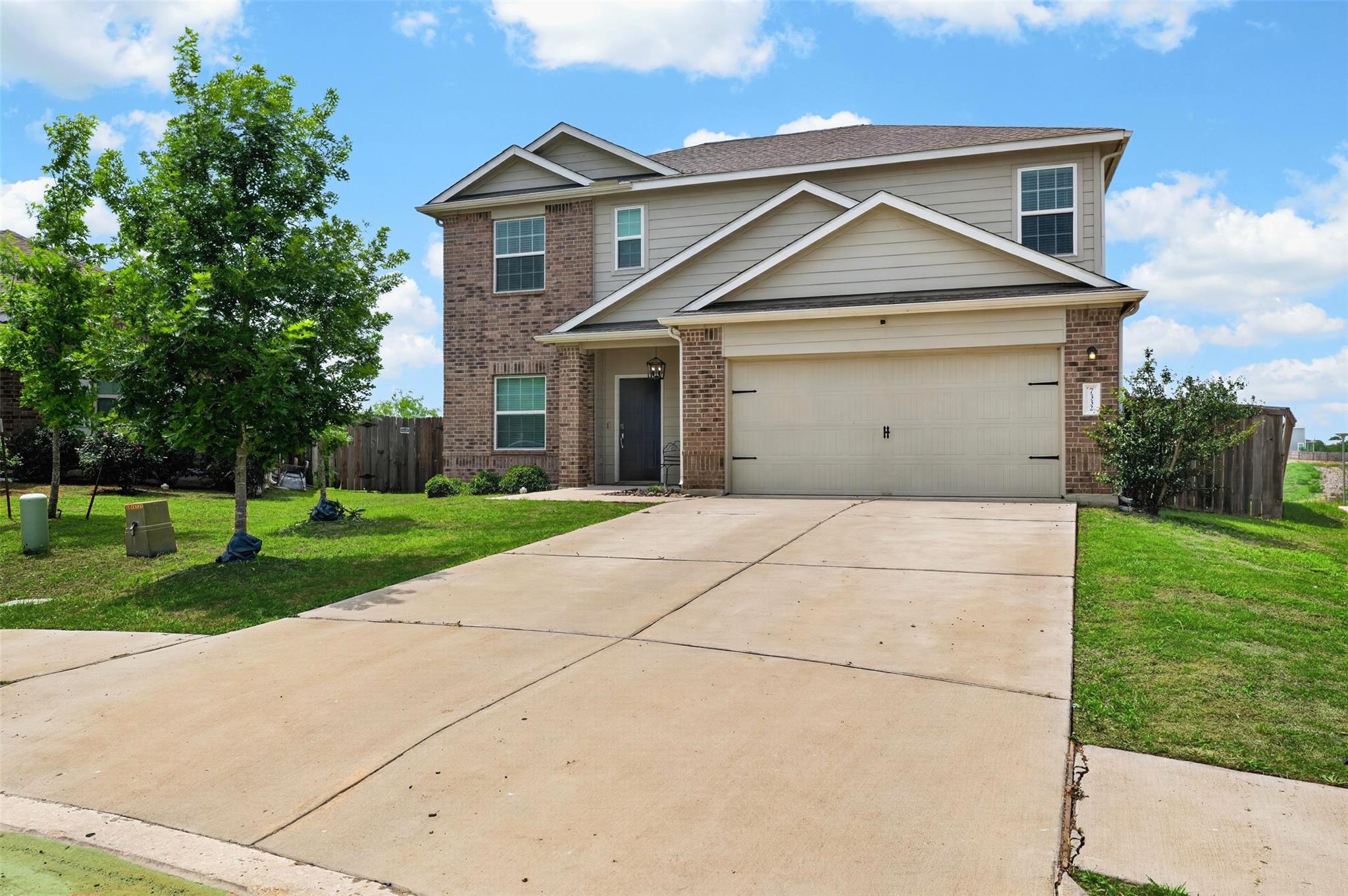 7332 Fall Ray DR