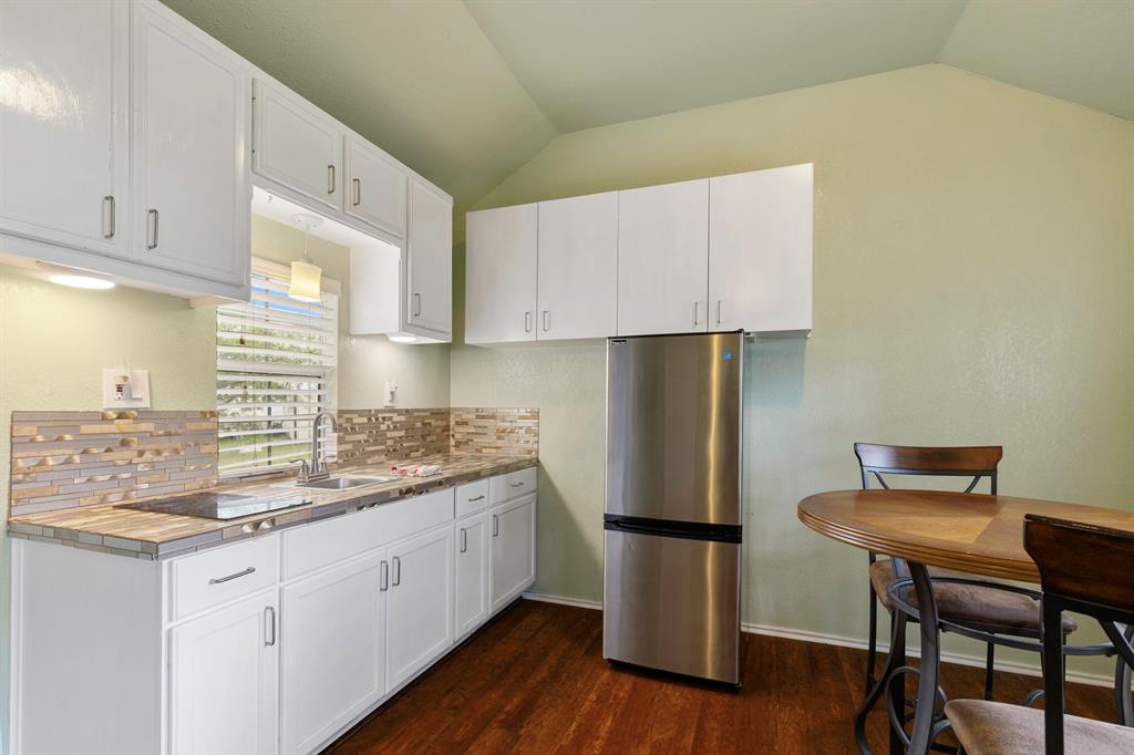 11103 State Highway 130 BLVD S