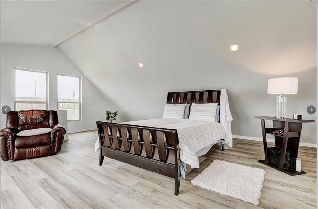 11103 State Highway 130 BLVD S