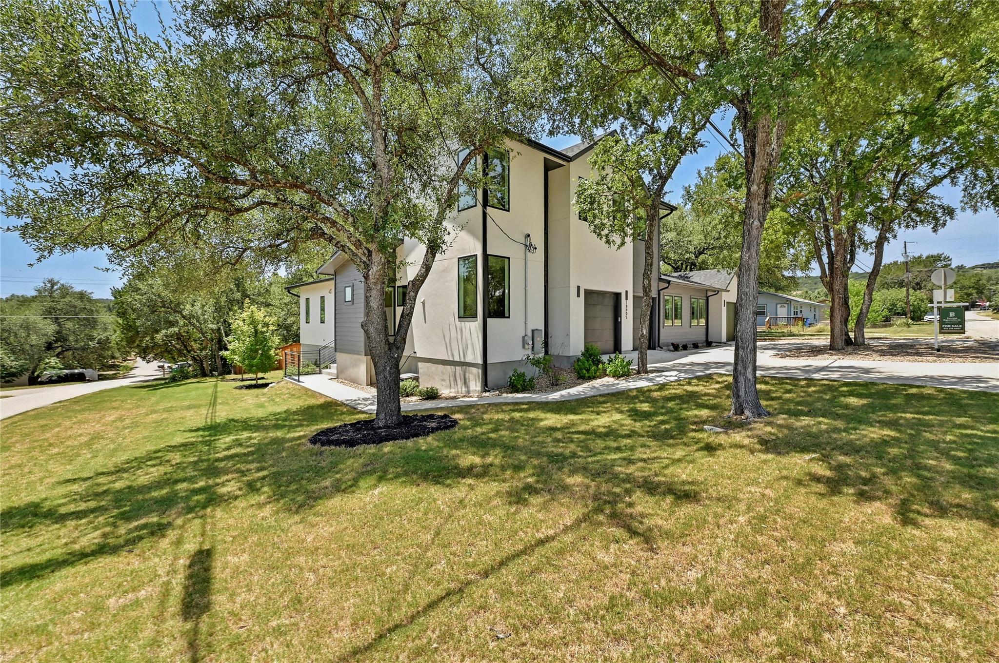 18405 Georgetown DR