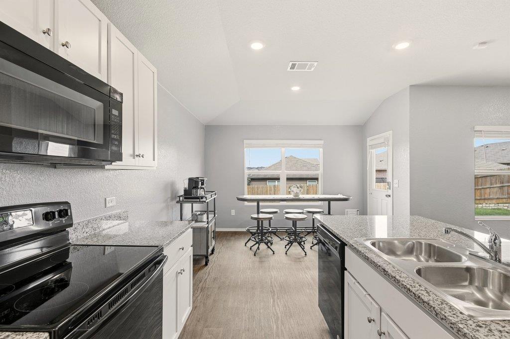 5904 Berriweather DR