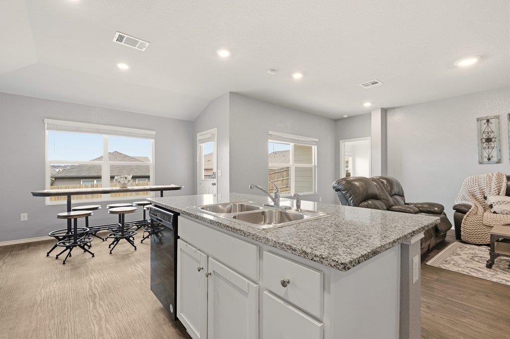 5904 Berriweather DR