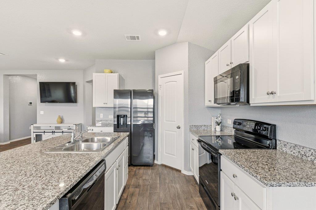 5904 Berriweather DR