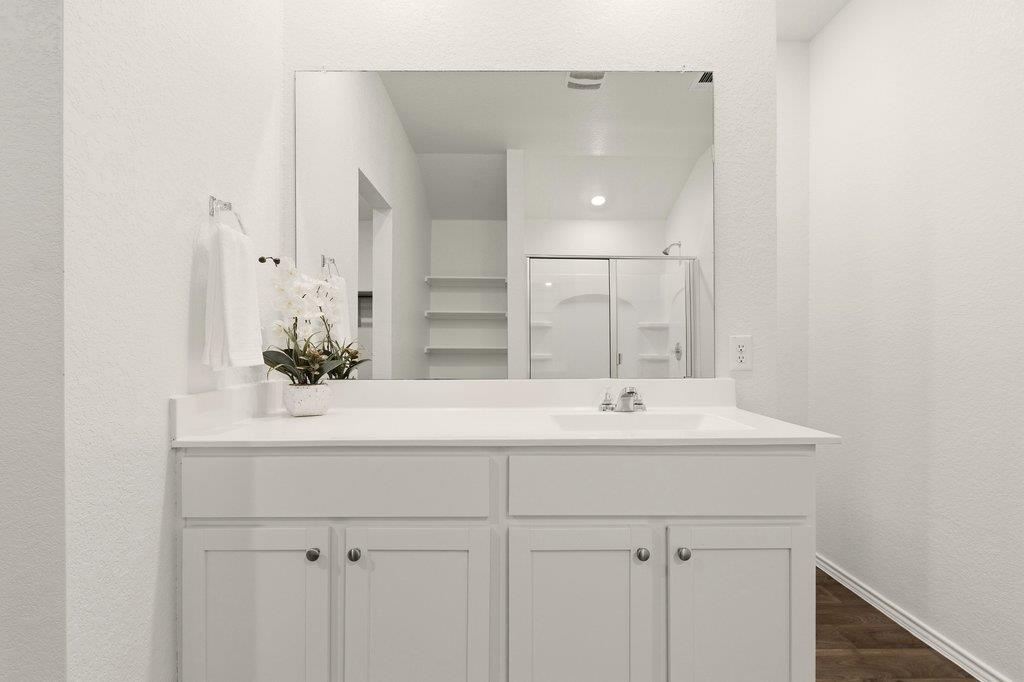 5904 Berriweather DR