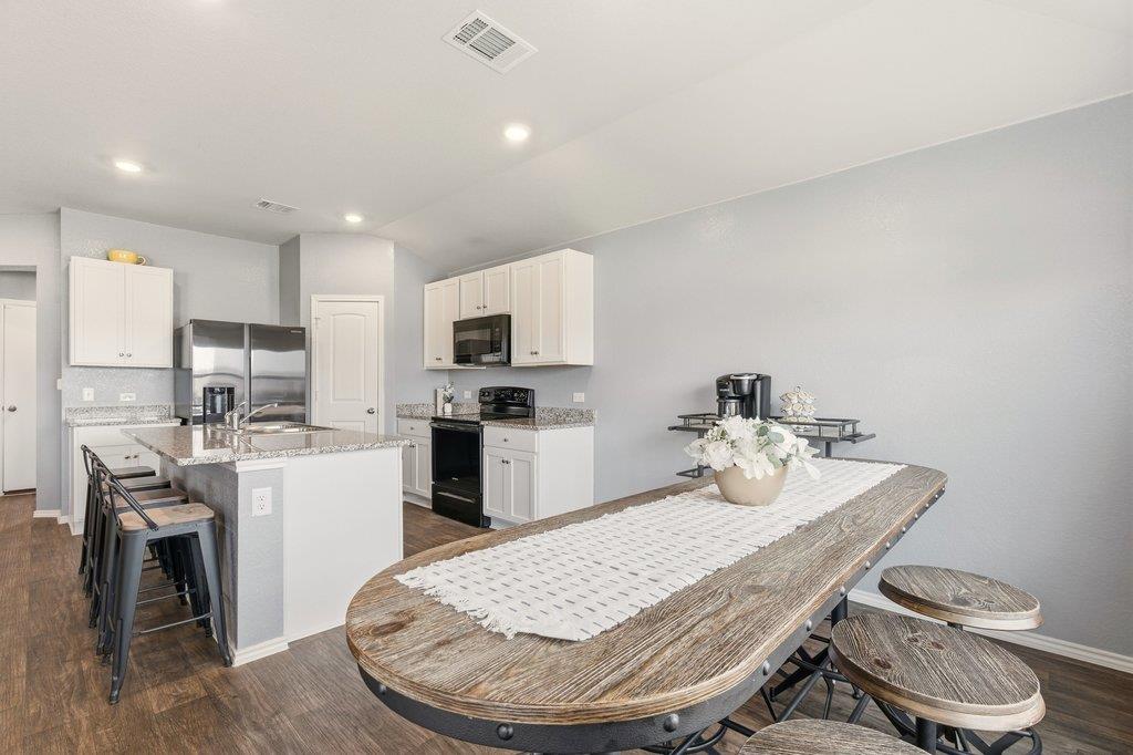 5904 Berriweather DR