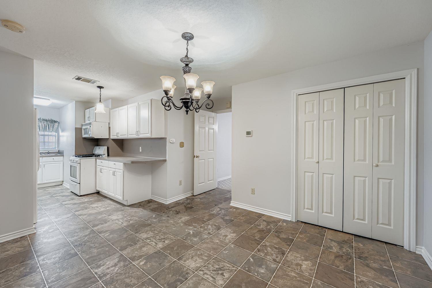 2308 Santa Rita ST