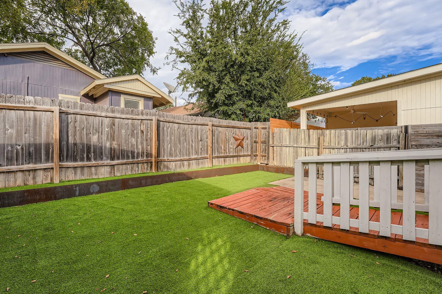 2308 Santa Rita ST