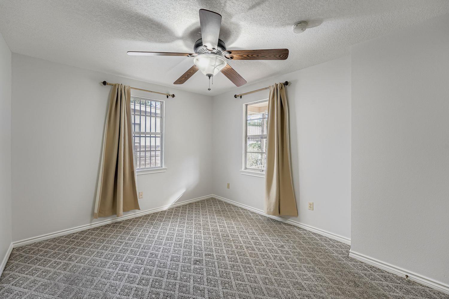 2308 Santa Rita ST
