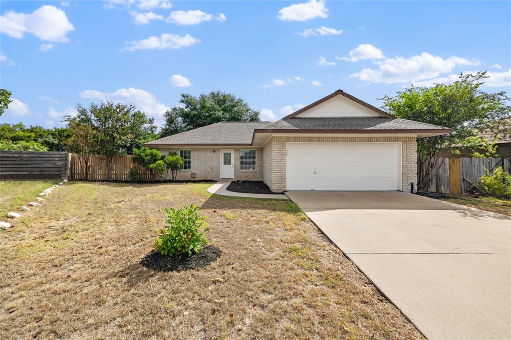 400 Bentwood DR